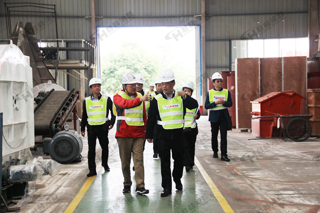 熱烈歡迎福建考察團一行人蒞臨桂林鴻程參觀指導(dǎo) 熱烈歡迎福建考察團一行人蒞臨桂林鴻程參觀指導(dǎo)