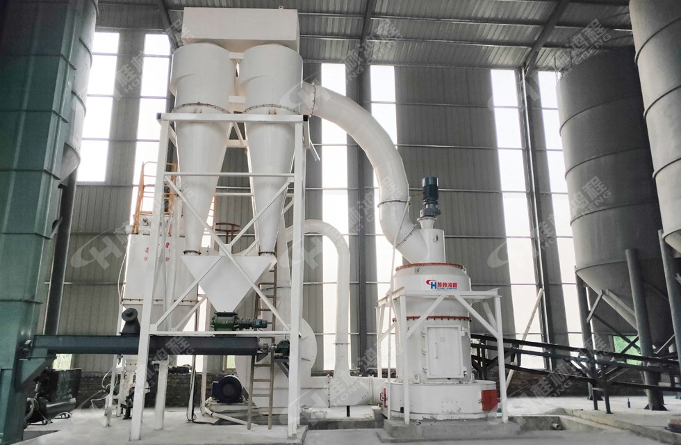熟石灰生產(chǎn)設(shè)備 生石灰雷蒙機(jī)、生石灰立式磨粉機(jī)